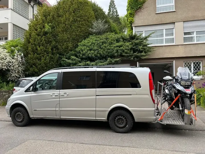 Mercedes-Benz Viano 2006 photo 2