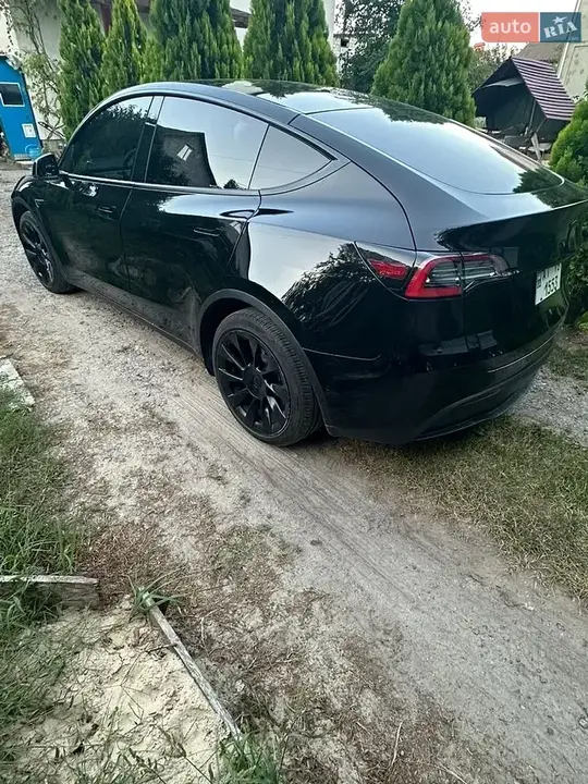 Tesla Model Y 2021 photo 3