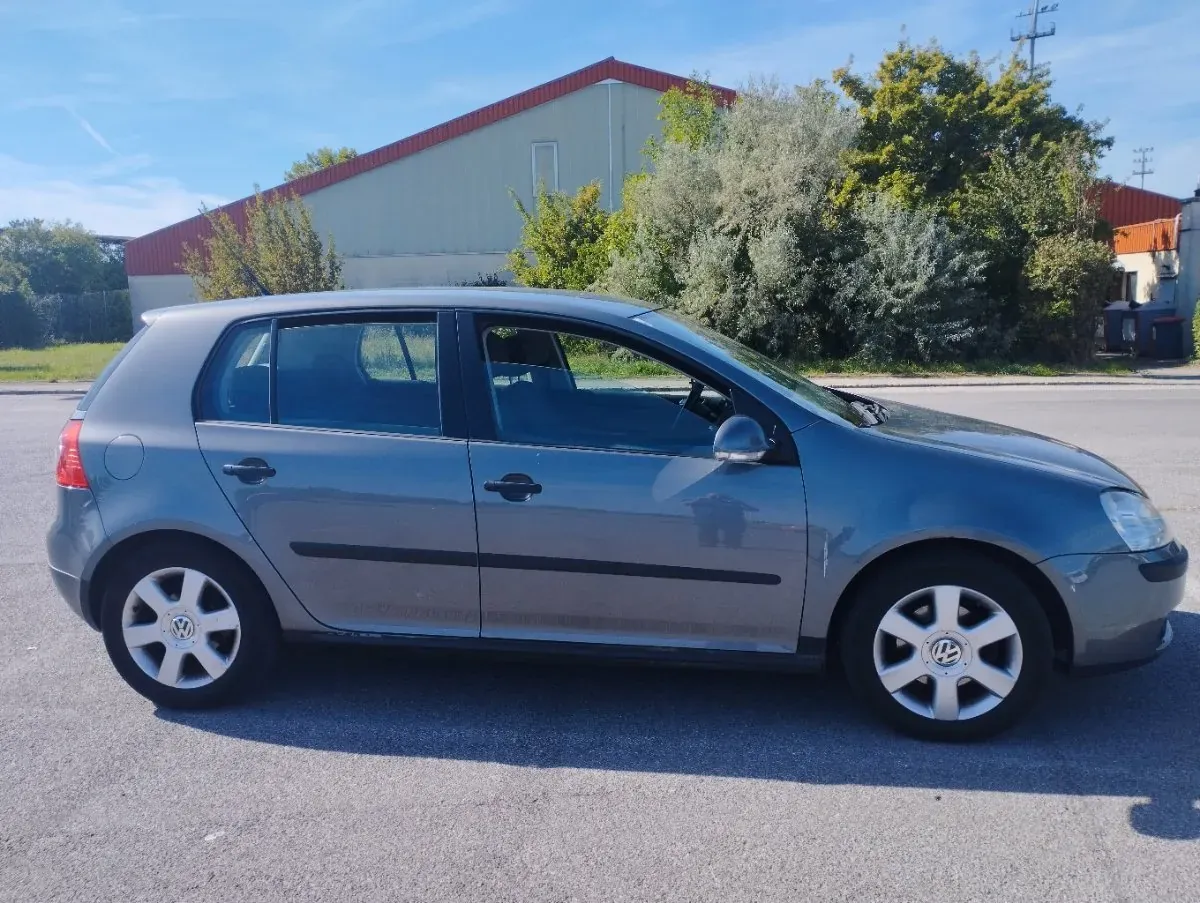 Volkswagen Golf 2006 photo 3