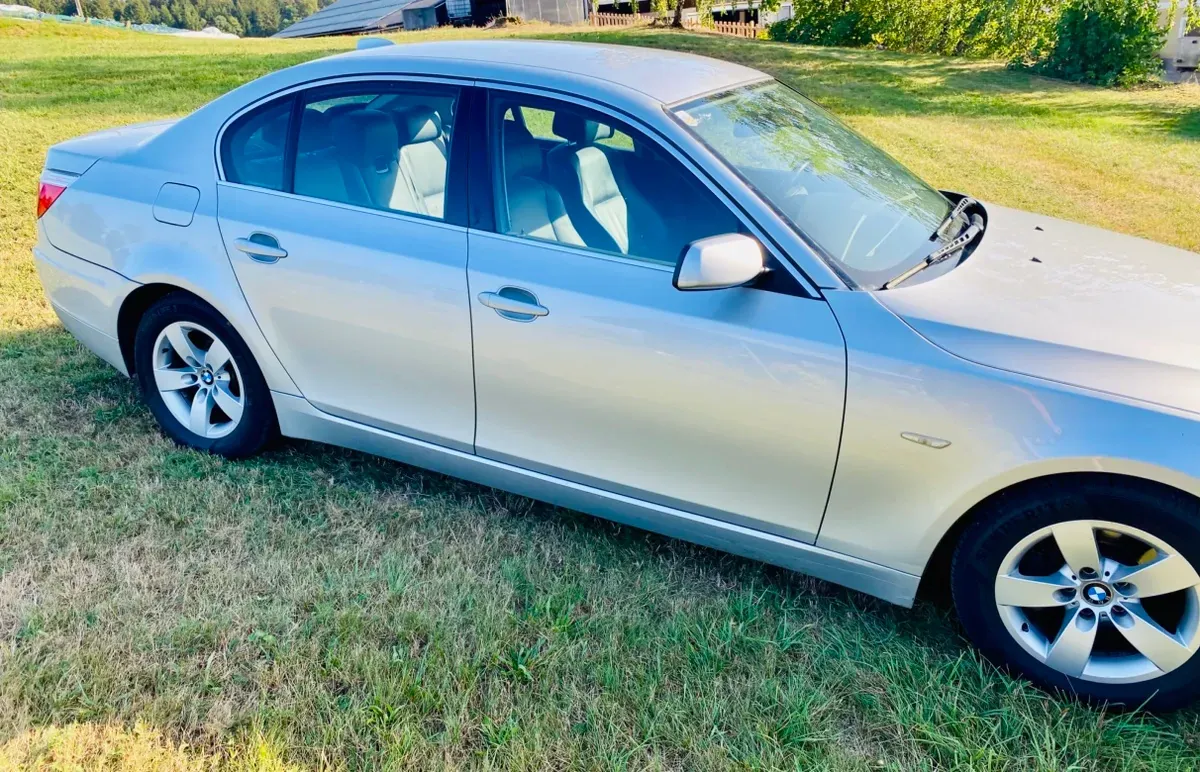 BMW 5 Series 2007 photo 2