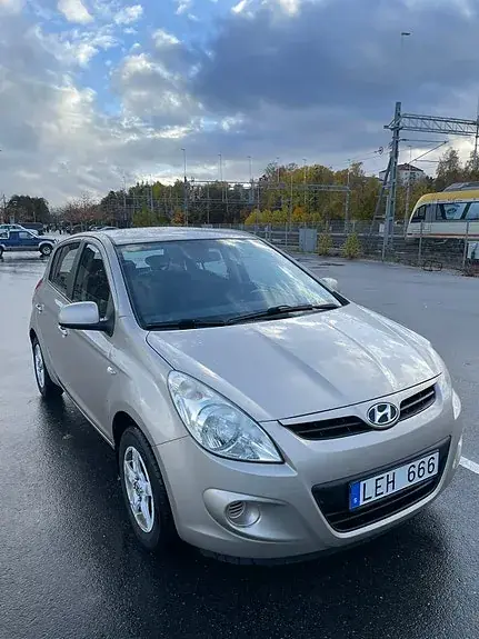 Hyundai I20 2011 photo 2