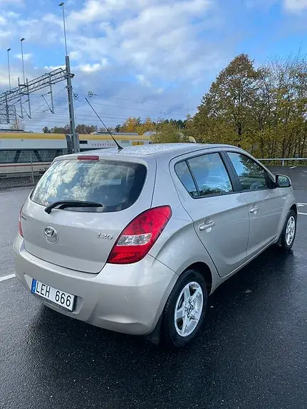Hyundai I20 2011 photo 3