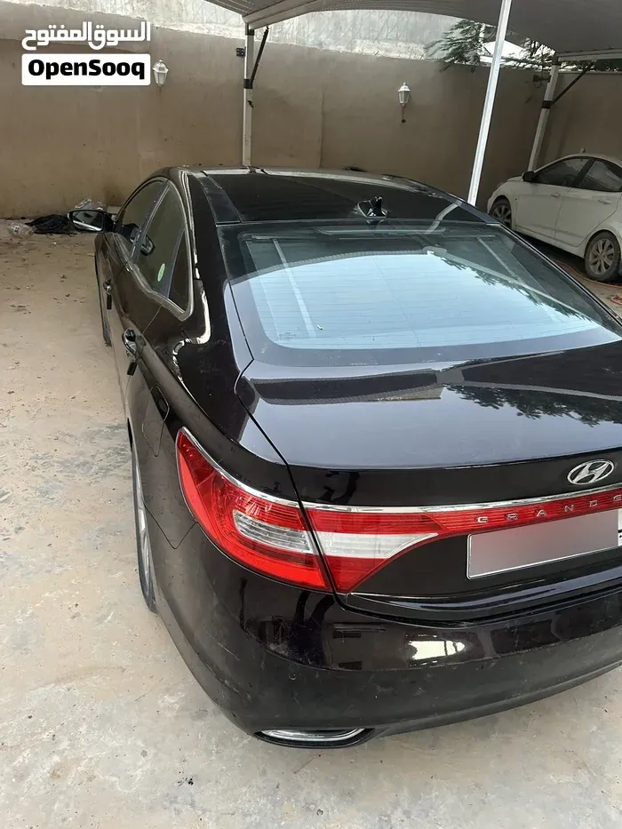 Hyundai Azera 2012 photo 2