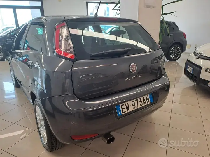 Fiat Punto 2014 photo 2
