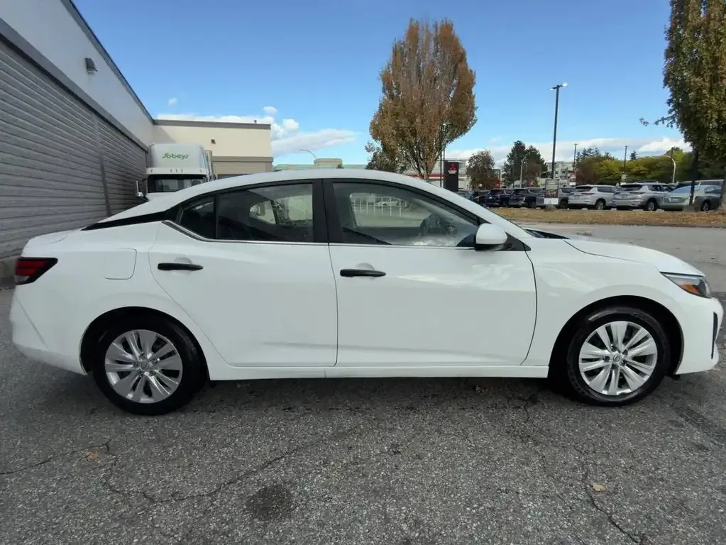 Nissan Sentra 2025 photo 5