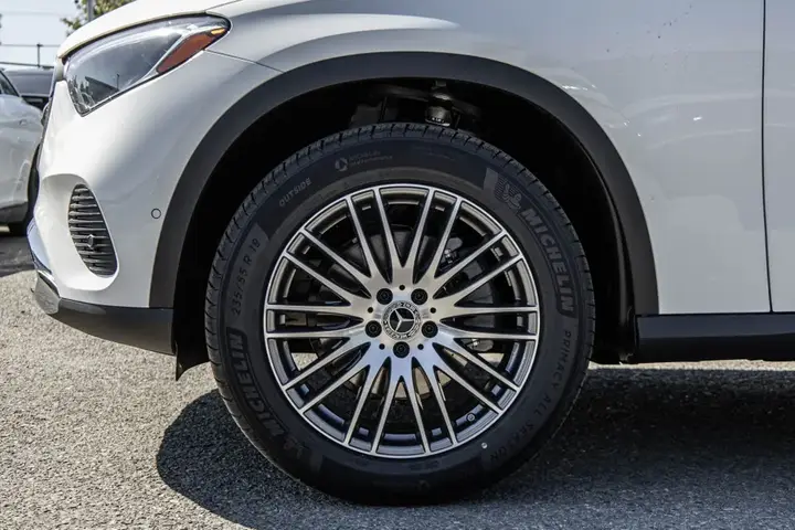 Mercedes-Benz Glc 300 2027 photo 5