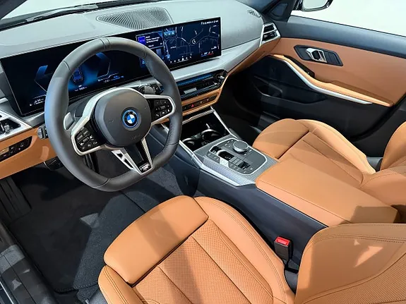 BMW 330E 2026 photo 5