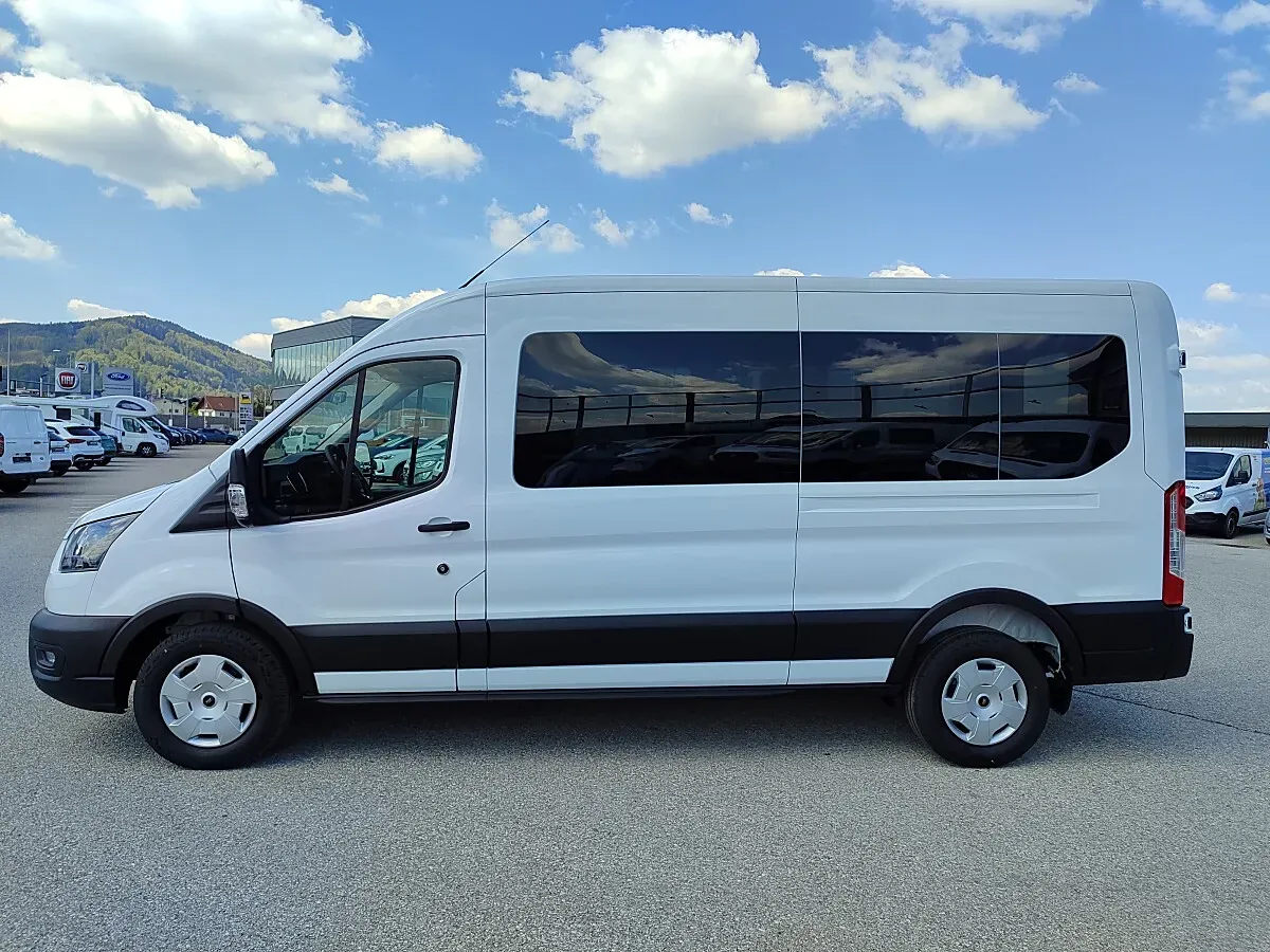 Ford Transit photo 3