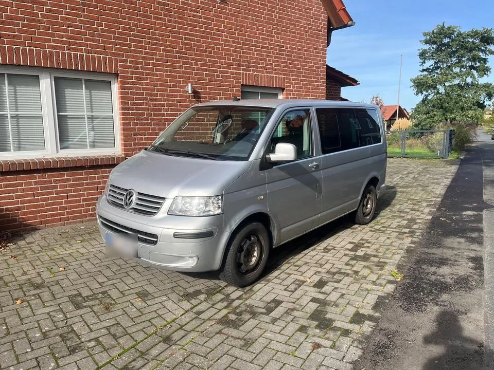 Volkswagen T5 Caravelle