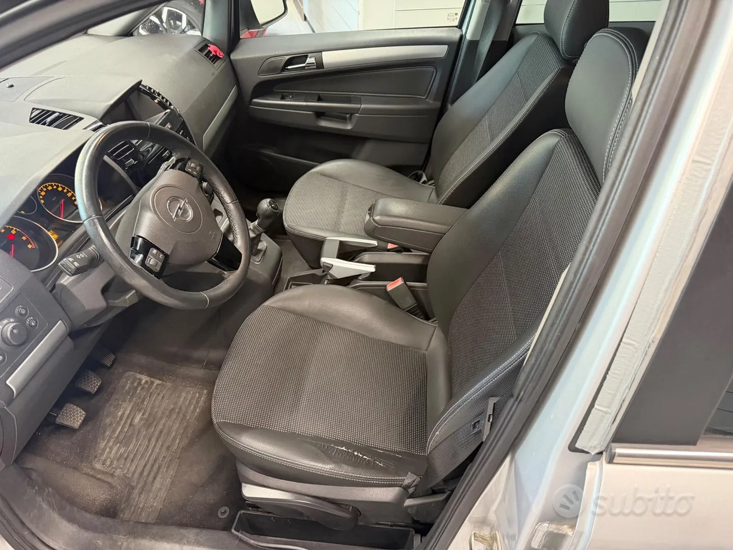 Opel Zafira 2009 photo 5