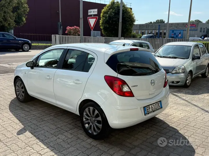 Opel Corsa 2013 photo 4