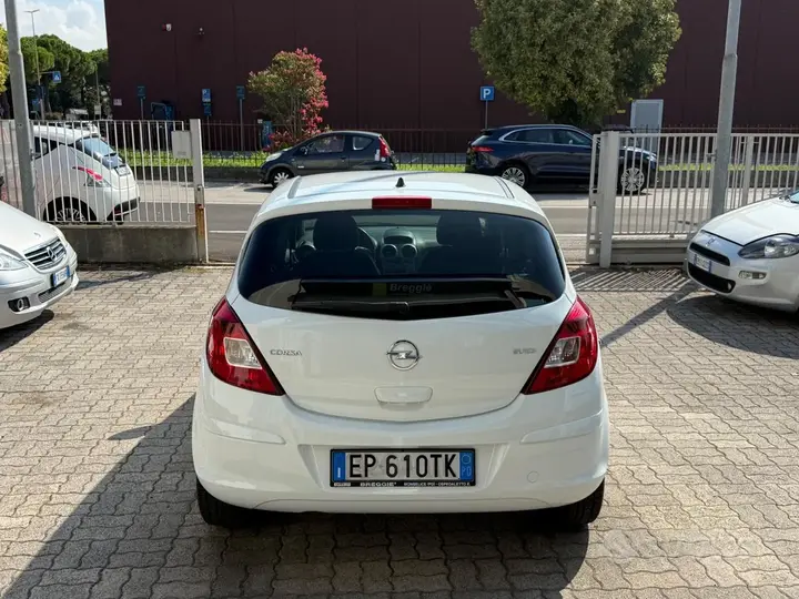 Opel Corsa 2013 photo 5