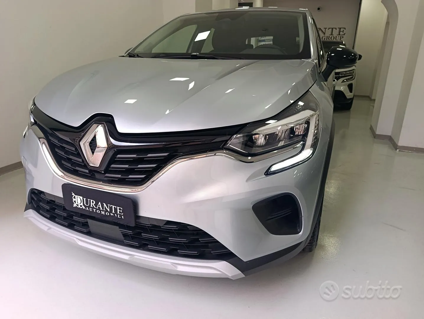 Renault Captur 2024 photo 3