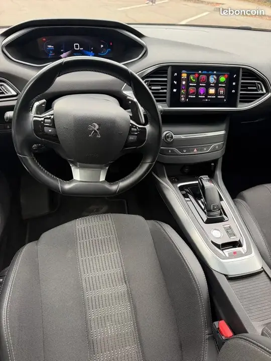 Peugeot 308 2021 photo 3