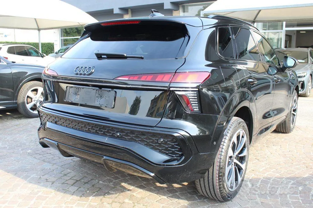 Audi Q3 2026 photo 2
