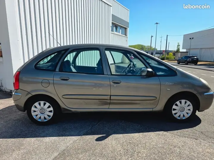 Peugeot 306