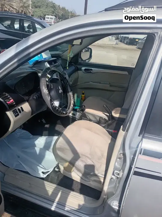 Mitsubishi Pajero 2014 photo 3