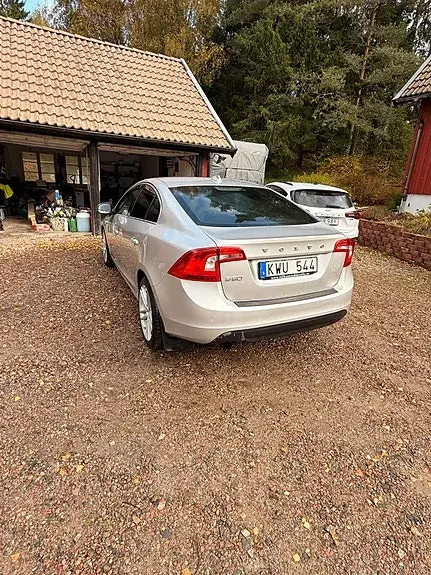 Volvo S60 2011 photo 5