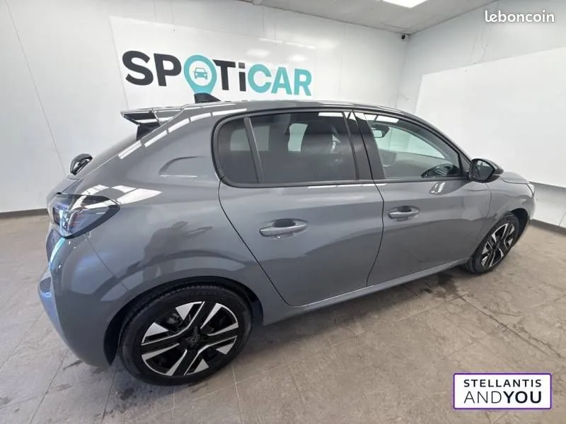 Peugeot 208 2025 photo 4