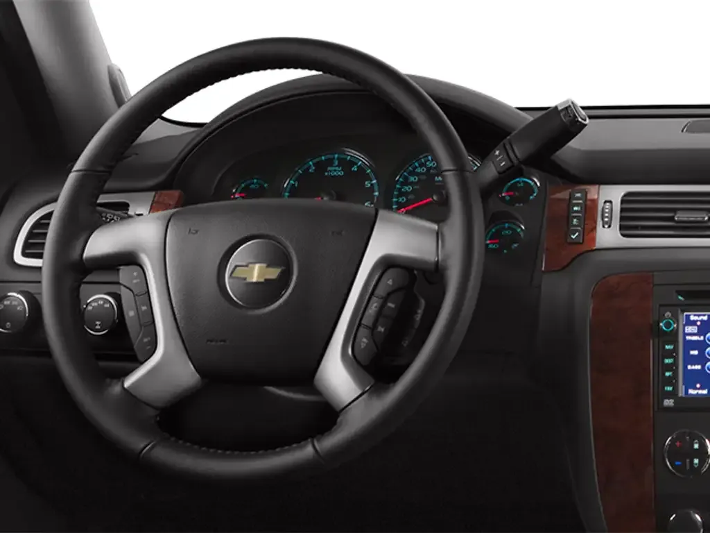 Chevrolet Suburban 2014 photo 4