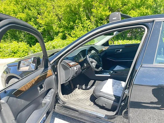 Mercedes-Benz E200 2011 photo 4