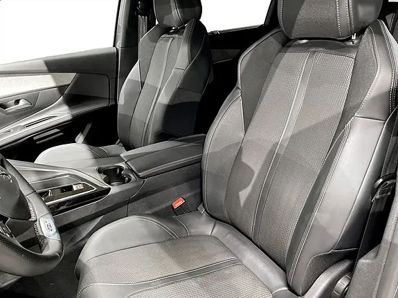 Peugeot 5008 2023 photo 5