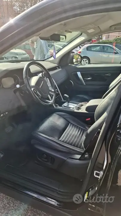 Land Rover Discovery Sport 2019 photo 3
