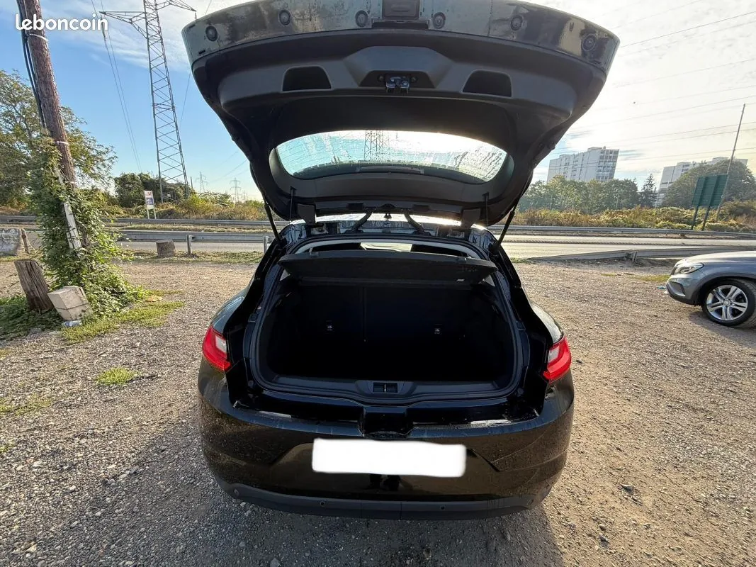 Renault Megane 2018 photo 4