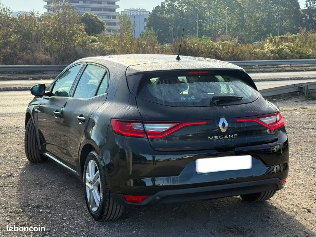 Renault Megane 2018 photo 5