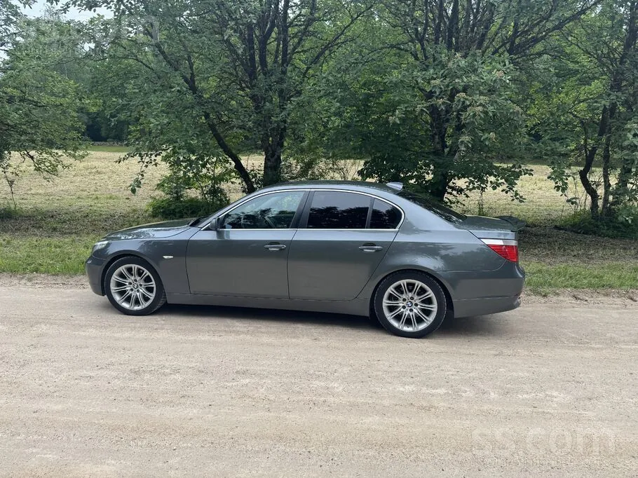 BMW E60 2006 photo 3