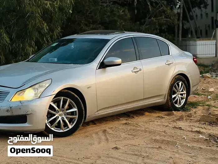 Infiniti G37 2009 photo 4