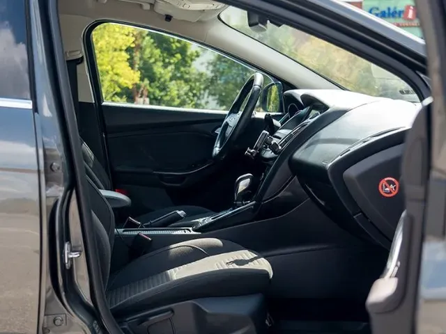 Ford Focus Kombi 2016 photo 3