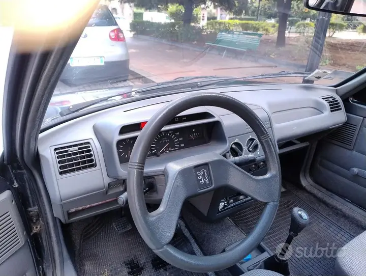 Peugeot 205 1989 photo 5