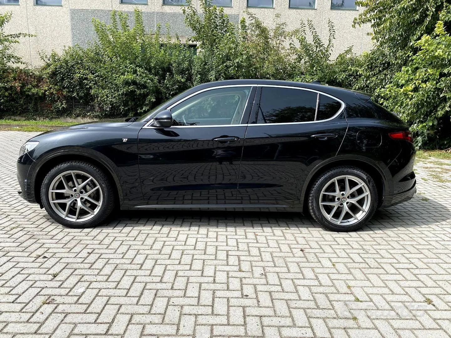 Alfa Romeo Stelvio 2020 photo 3