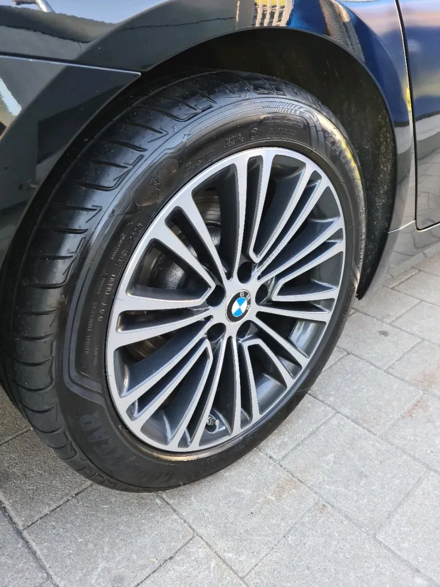 BMW 5 Series 2017 photo 3