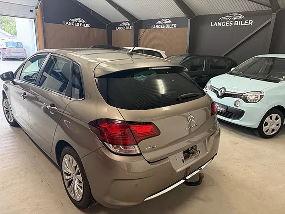 Citroen C4 2015 photo 3