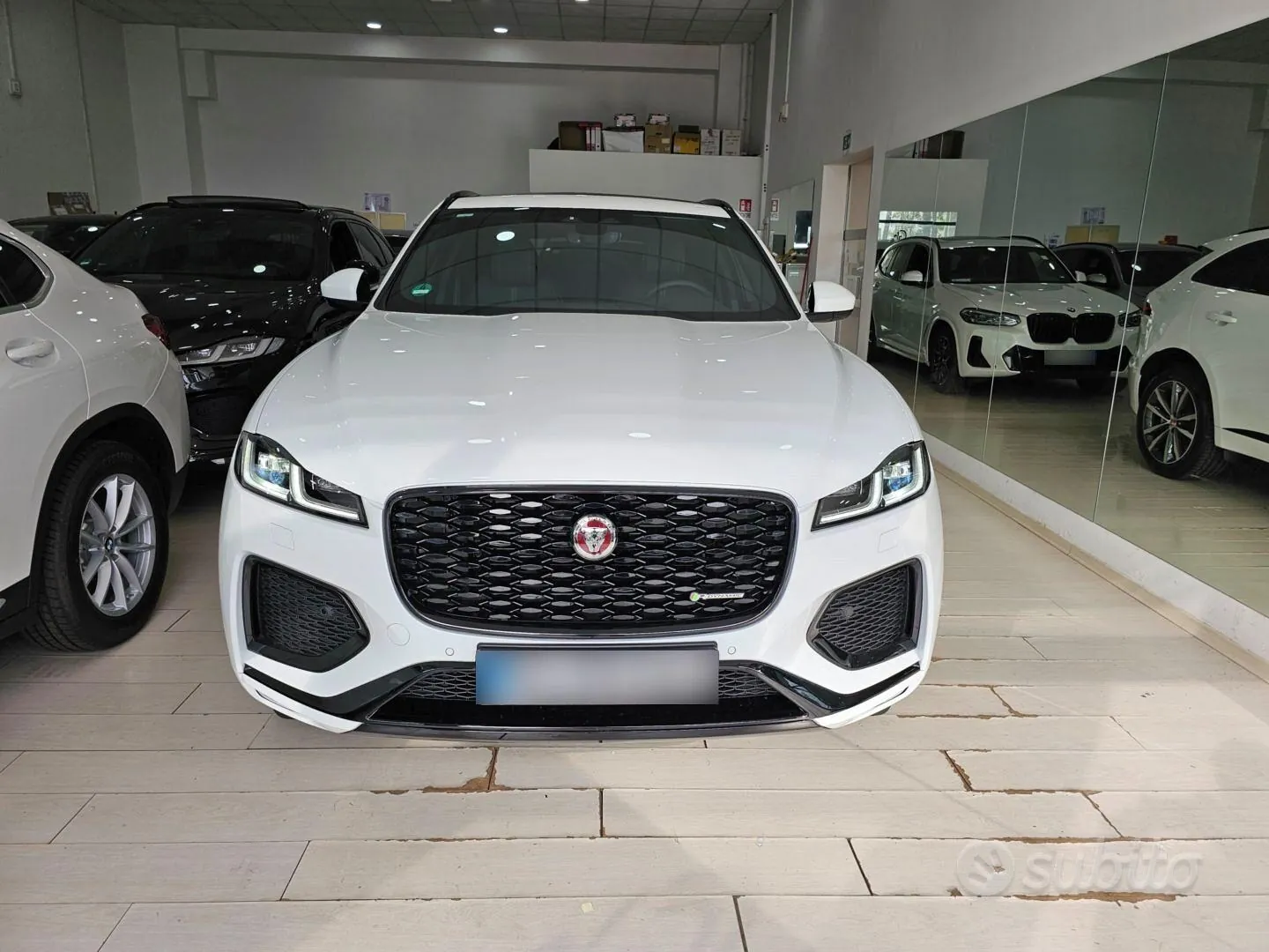 Jaguar F-Pace 2023 photo 3