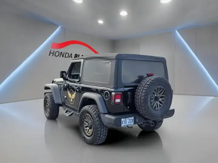 Jeep Wrangler 2022 photo 4
