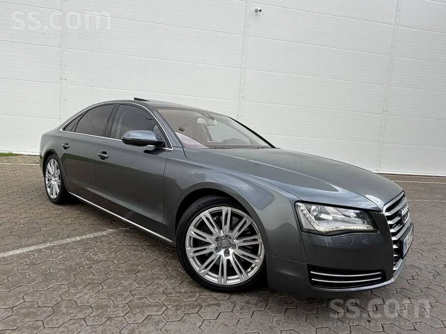 Audi A8 2011 photo 3