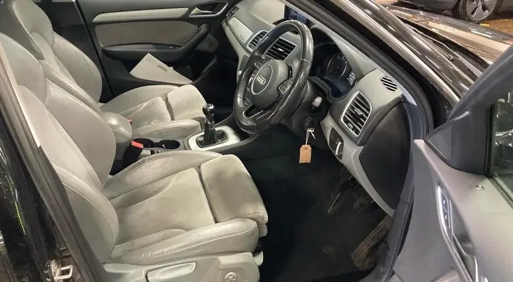 Audi Q3 2015 photo 3