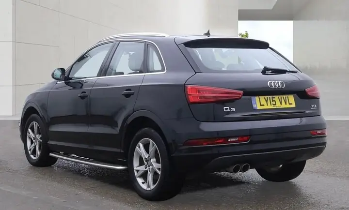 Audi Q3 2015 photo 2