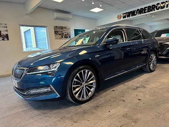 Skoda Superb 2023 photo 2