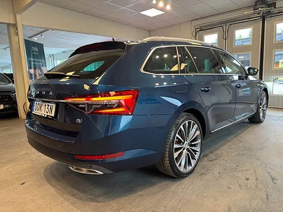 Skoda Superb 2023 photo 4