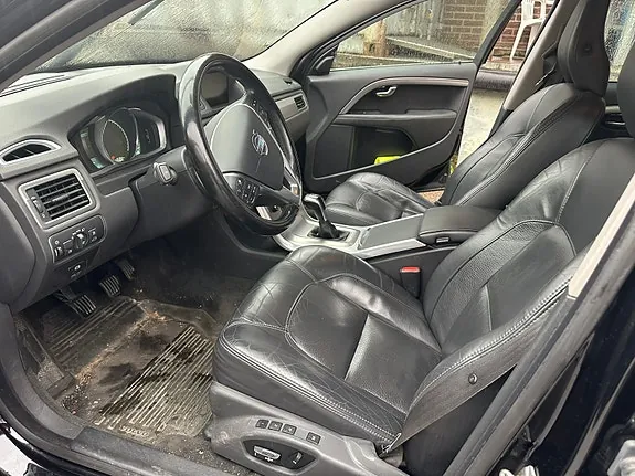 Volvo V70 2014 photo 3