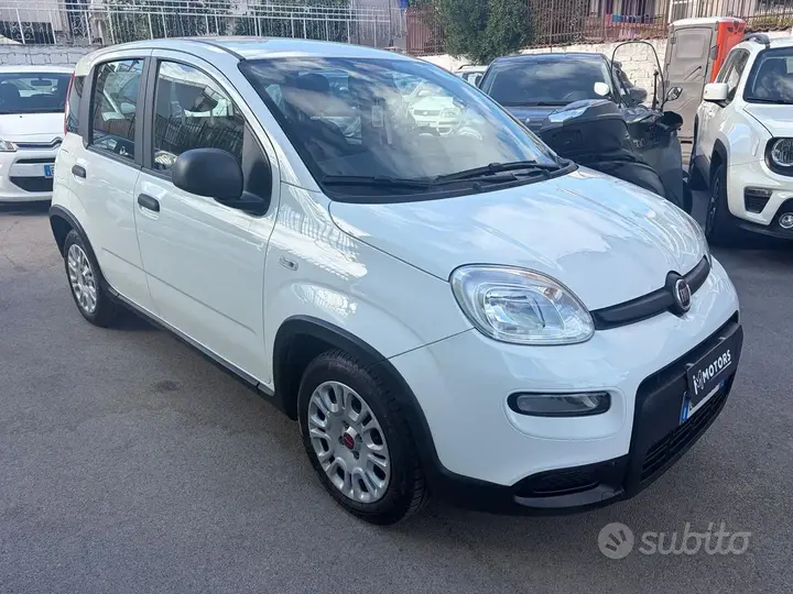 Fiat Panda 2023 photo 2