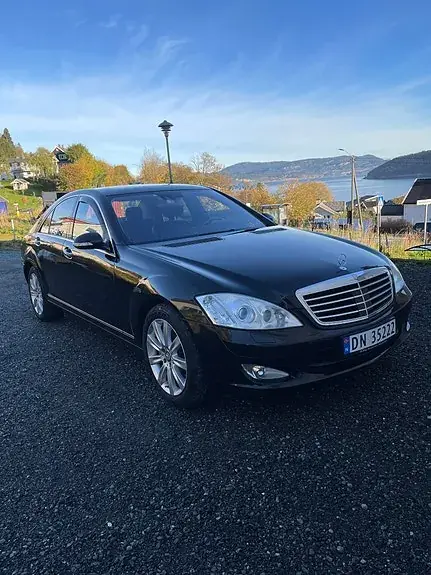 Mercedes-Benz S320
