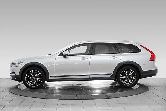 Volvo V90 Cross Country 2020 photo 2
