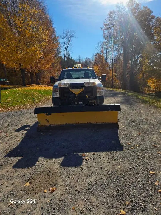 Ford F350 2011 photo 2