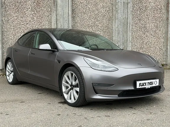 Tesla Model 3 2021 photo 2