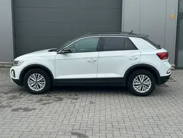 Volkswagen T-Roc 2022 photo 2